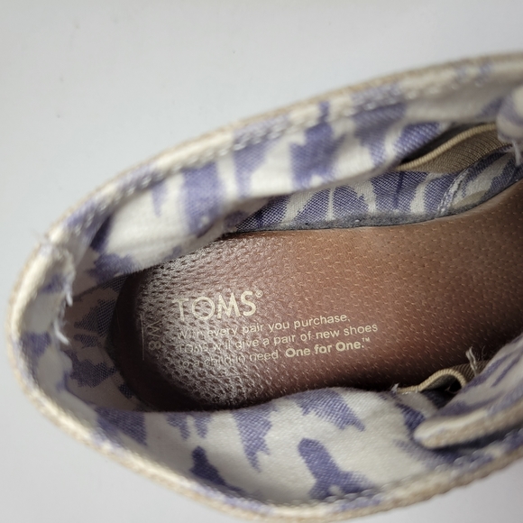 Womans Toms Beige Espadrille Lace up Wedge Booties 3Inch Heel Size 8 - Picture 9 of 9